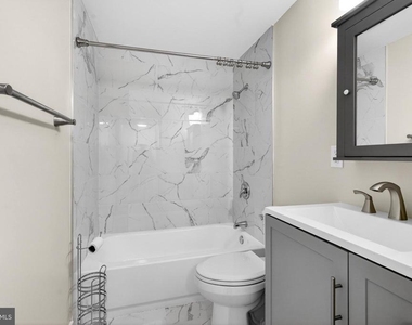 7860 Saint Claire Lane - Photo Thumbnail 19