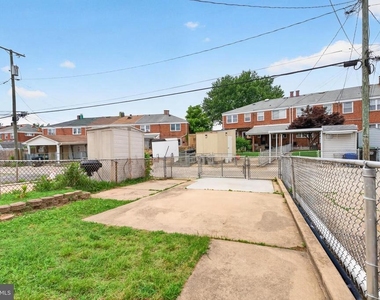 7860 Saint Claire Lane - Photo Thumbnail 6