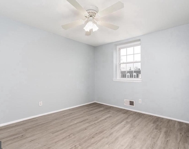 2020 Dineen Drive - Photo Thumbnail 14
