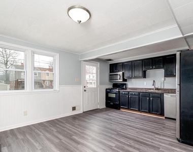2020 Dineen Drive - Photo Thumbnail 5