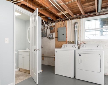 2020 Dineen Drive - Photo Thumbnail 23