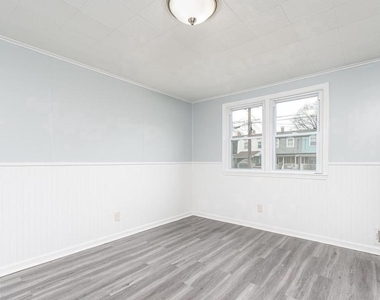 2020 Dineen Drive - Photo Thumbnail 17