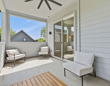 1707 Deloney St - Photo Thumbnail 4