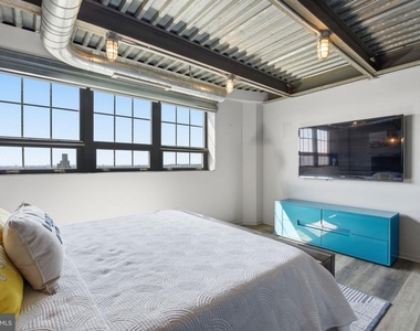 1200 Steuart Street - Photo Thumbnail 17