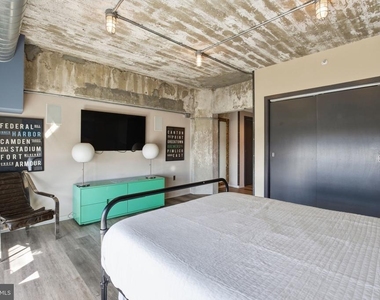 1200 Steuart Street - Photo Thumbnail 12