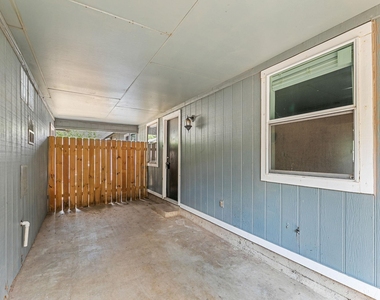 2011 E Stassney Ln - Photo Thumbnail 18
