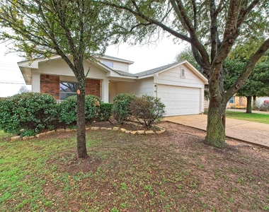 232 Brickyard Ln - Photo Thumbnail 2