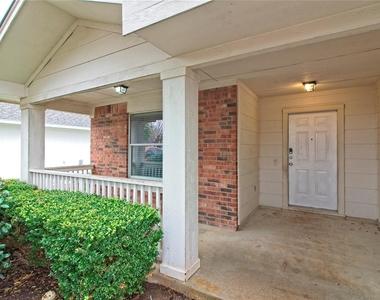 232 Brickyard Ln - Photo Thumbnail 3