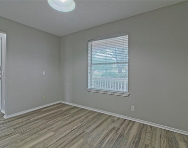 232 Brickyard Ln - Photo Thumbnail 5