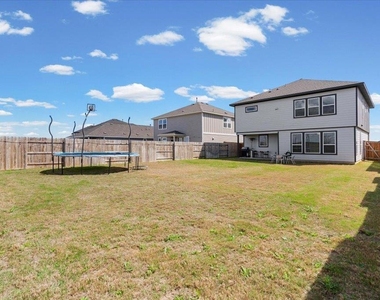 2120 Alice Jay Way - Photo Thumbnail 20