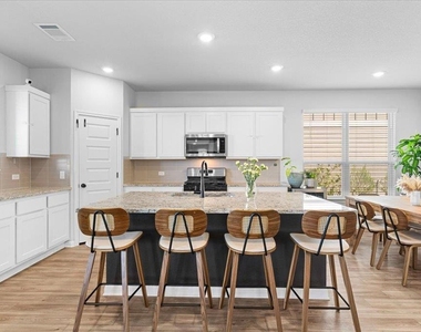2120 Alice Jay Way - Photo Thumbnail 10