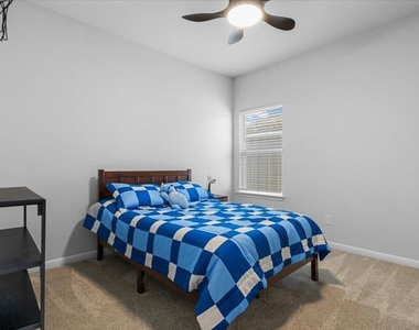 2120 Alice Jay Way - Photo Thumbnail 33