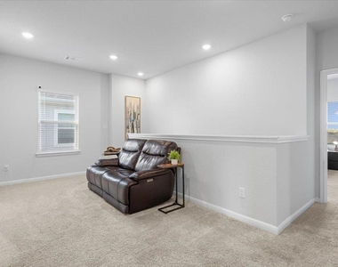 2120 Alice Jay Way - Photo Thumbnail 23