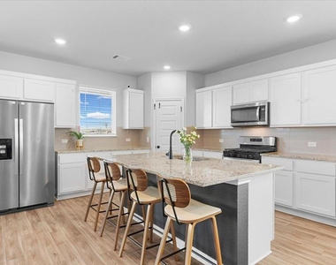 2120 Alice Jay Way - Photo Thumbnail 1