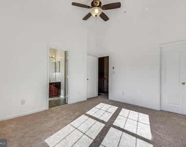 1727 Wood Carriage Way - Photo Thumbnail 20