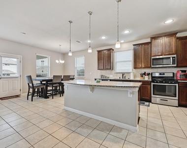 336 Wapiti Rd - Photo Thumbnail 10
