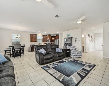 336 Wapiti Rd - Photo Thumbnail 9