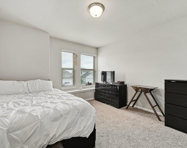 336 Wapiti Rd - Photo Thumbnail 20