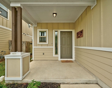 336 Wapiti Rd - Photo Thumbnail 3