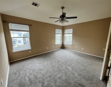 11313 Dodge Cattle Dr - Photo Thumbnail 9