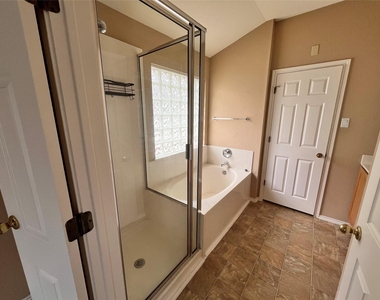 11313 Dodge Cattle Dr - Photo Thumbnail 7