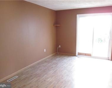 157 Channing Drive - Photo Thumbnail 8