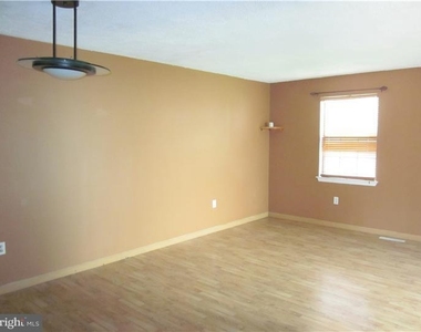 157 Channing Drive - Photo Thumbnail 2
