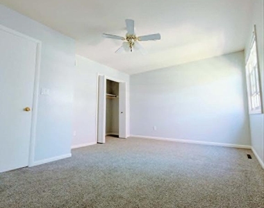 229 E Green Valley Circle - Photo Thumbnail 5