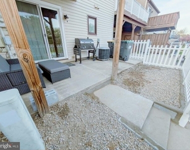 229 E Green Valley Circle - Photo Thumbnail 10
