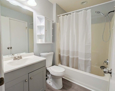 229 E Green Valley Circle - Photo Thumbnail 3