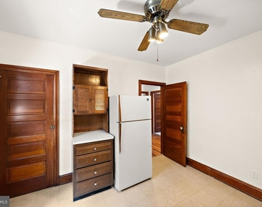 409 W 20th Street - Photo Thumbnail 15