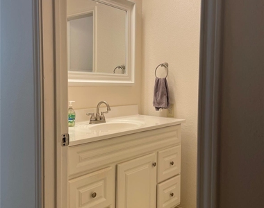 110 N Kanaio Dr - Photo Thumbnail 9