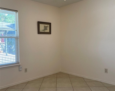 110 N Kanaio Dr - Photo Thumbnail 10