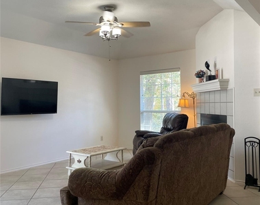 110 N Kanaio Dr - Photo Thumbnail 3
