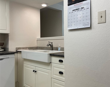 110 N Kanaio Dr - Photo Thumbnail 8
