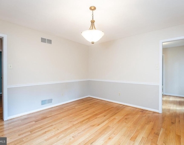35 Nathalie Court - Photo Thumbnail 15