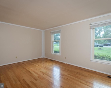 35 Nathalie Court - Photo Thumbnail 4