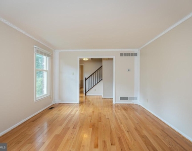 35 Nathalie Court - Photo Thumbnail 5