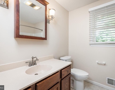 35 Nathalie Court - Photo Thumbnail 33