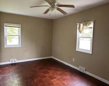 183 Orchard Avenue - Photo Thumbnail 9