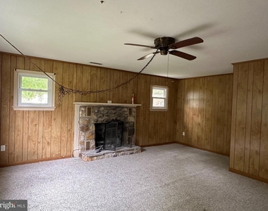 183 Orchard Avenue - Photo Thumbnail 2