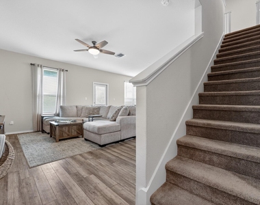 712 Black Alder St - Photo Thumbnail 2