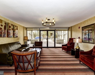940 25th Street Nw - Photo Thumbnail 2