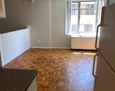 940 25th Street Nw - Photo Thumbnail 13