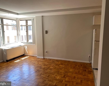 940 25th Street Nw - Photo Thumbnail 8