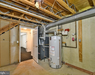 1319 Belmont Street Nw - Photo Thumbnail 20