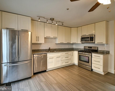 1319 Belmont Street Nw - Photo Thumbnail 7