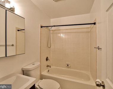 1319 Belmont Street Nw - Photo Thumbnail 28