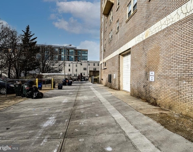 1319 Belmont Street Nw - Photo Thumbnail 4