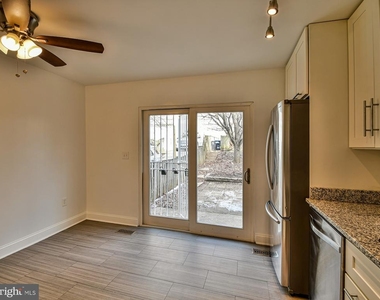 1319 Belmont Street Nw - Photo Thumbnail 6